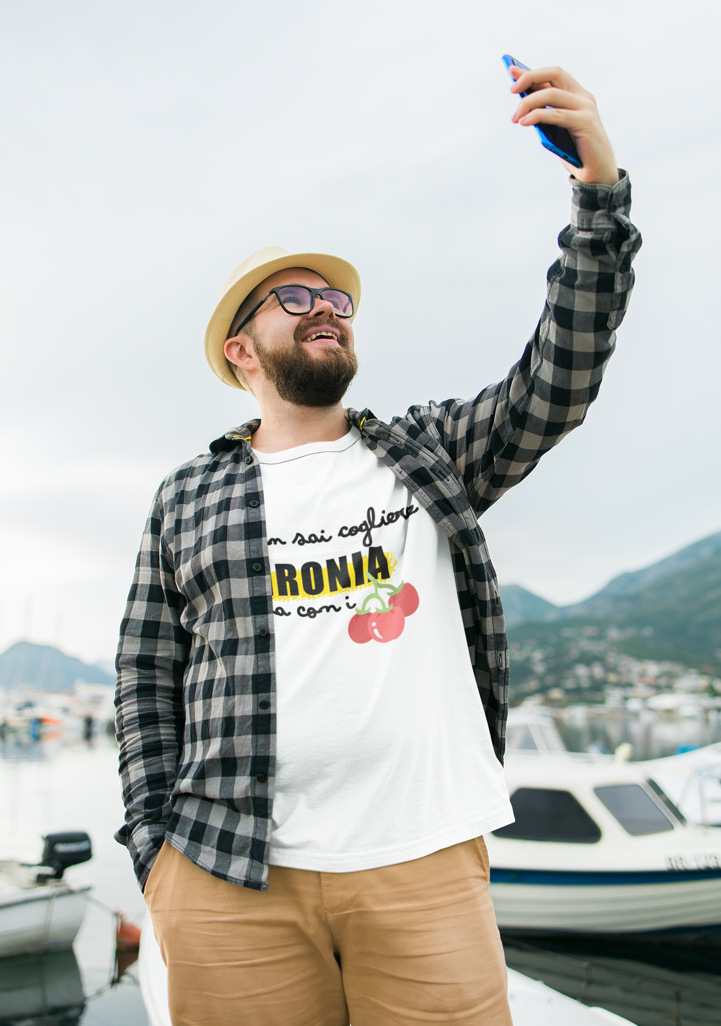 T-Shirt • IRONIA