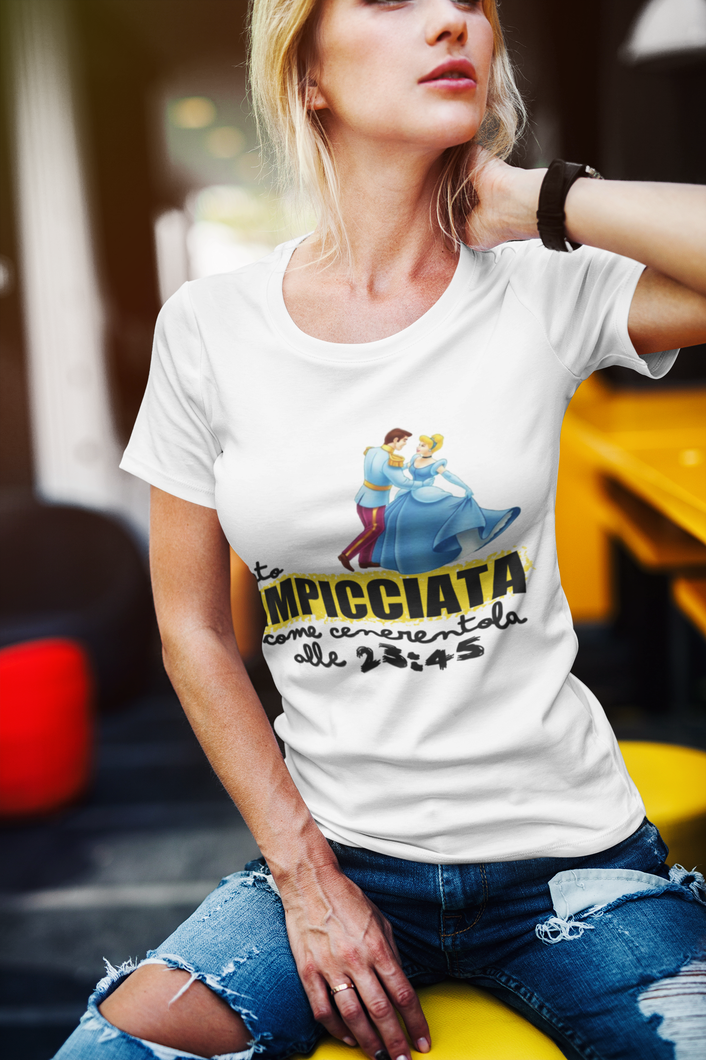 T-Shirt • IMPICCIATA come Cenerentola